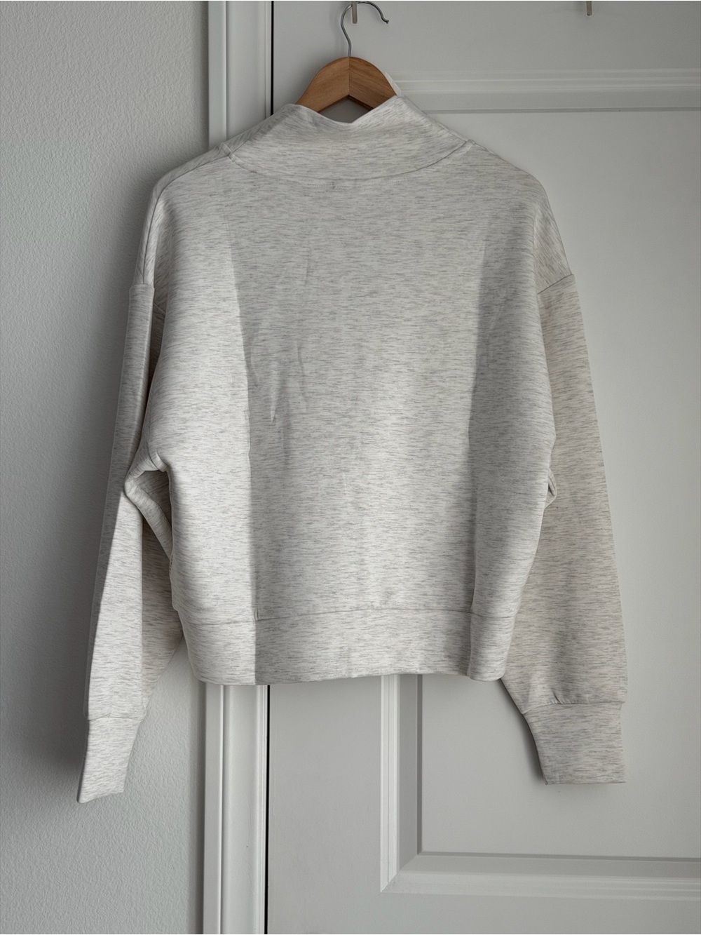 Varley Davidson Sweat in Ivory Marl, Size Medium - Picture 10 of 10